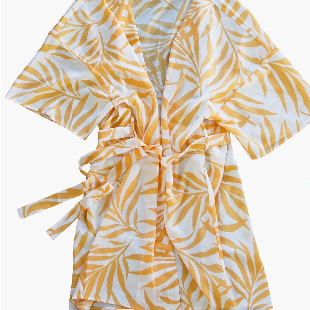 Maison Du Soir Magnolia Luxe Robe - image 1